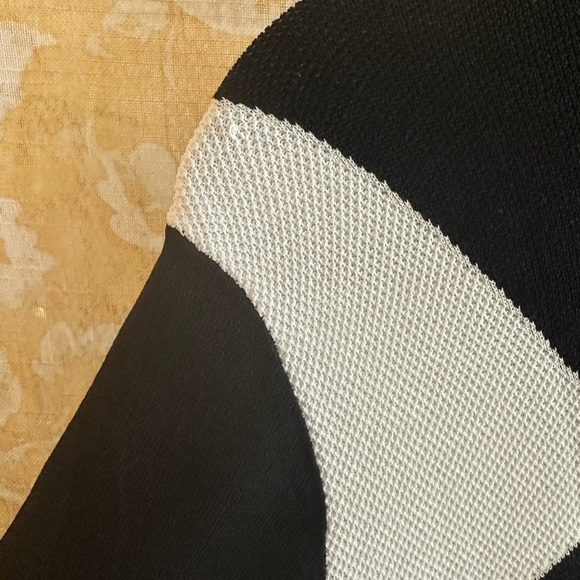 Geometric sweater - Picture 4 of 5